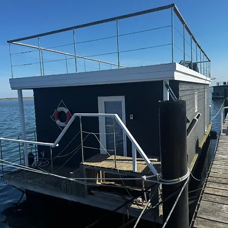 Hausboot Koje Ine Huus & Heiligenhafen