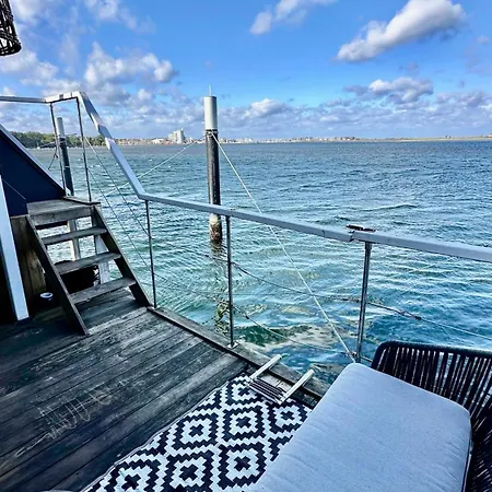 Hausboot Koje Ine Huus & * Heiligenhafen