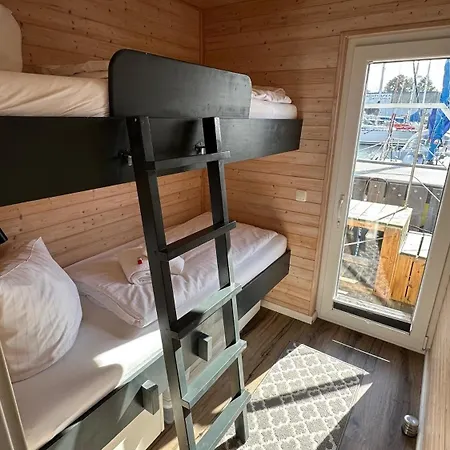 Hausboot Koje Ine Huus & *